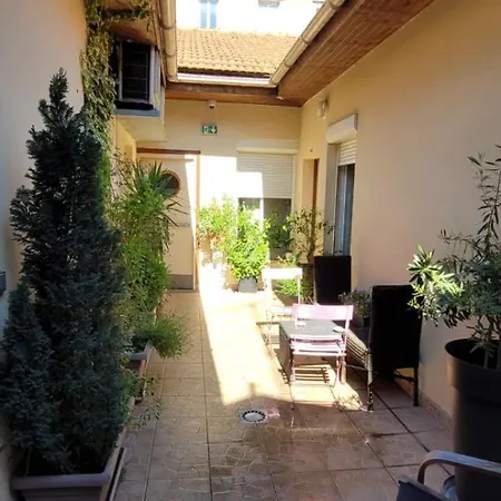 Moliere Paris 3*