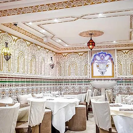 Moliere Paris 3*